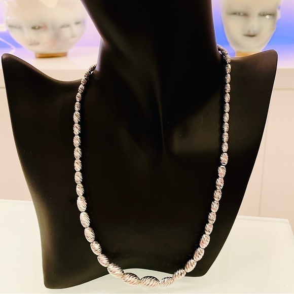 JCM Jacmel Mauritius Italy Sterling Graduated Diamond Cut Oval Bead Neck… - Picture 2 of 4